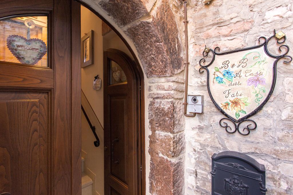 Bed And Breakfast A Casa Delle Fate Assisi Exterior foto
