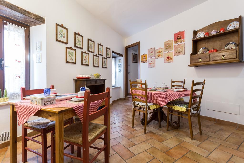 Bed And Breakfast A Casa Delle Fate Assisi Cameră foto