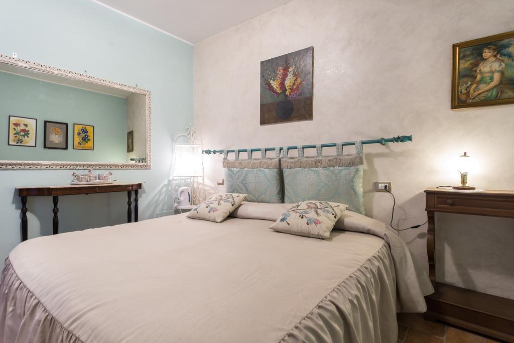 Bed And Breakfast A Casa Delle Fate Assisi Cameră foto